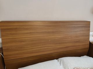 Mesita de noche y cabecero