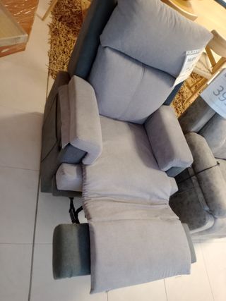 Sillón reclinable de tela gris