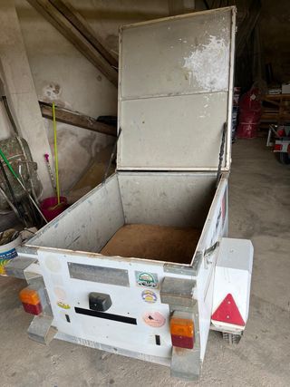 Remolque de carga Comanche con tapa