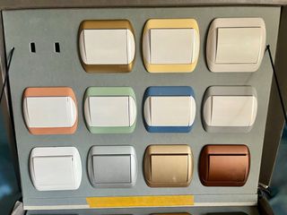 Caja Muestras Pulsadores Legrand Galea