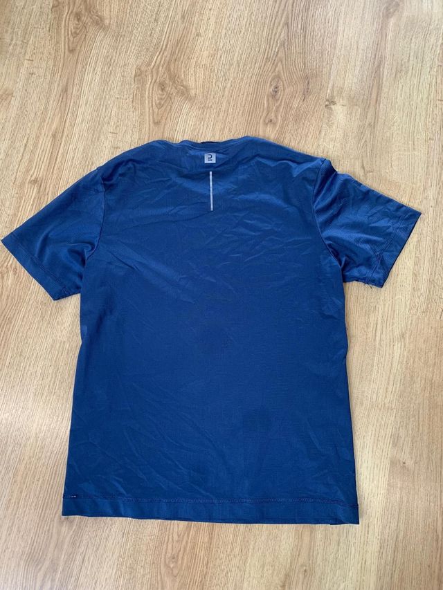 T-shirt sportiva blu Decathlon 8 anni