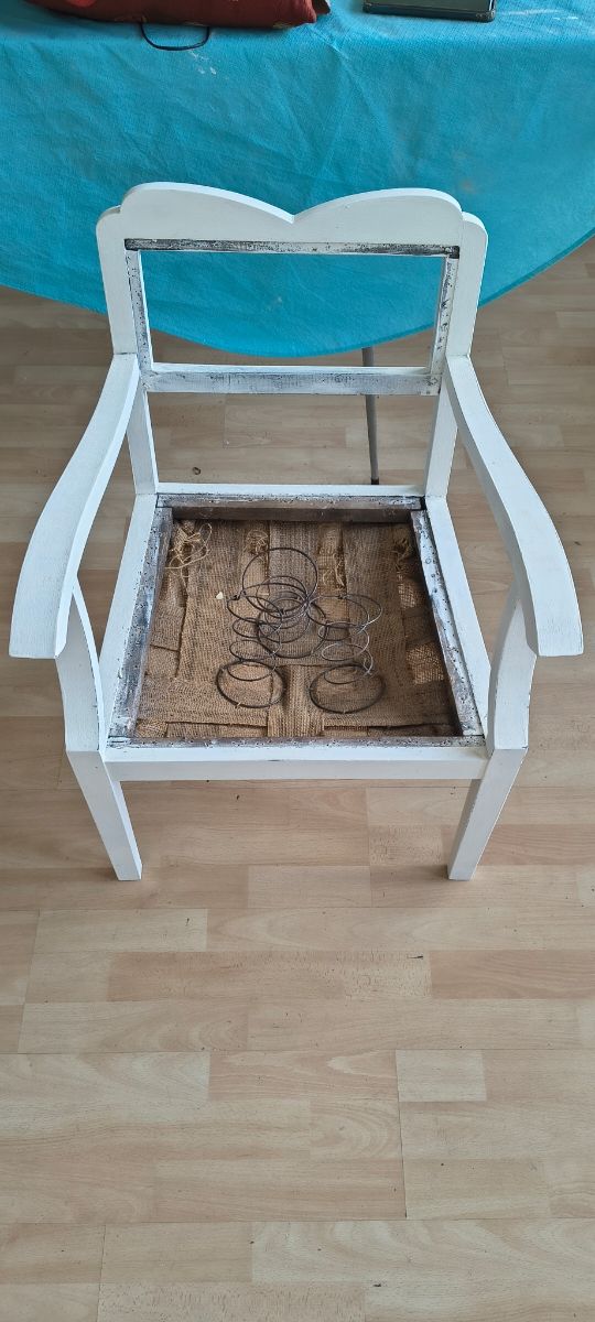 Silla descalzadora madera pintada