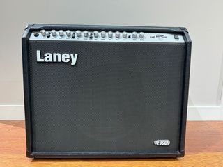 Laney TF300 y pedal TF3 switch
