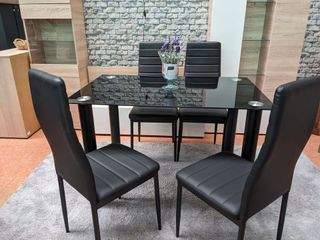 CONJUNTO DE COMEDOR + 4 SILLAS