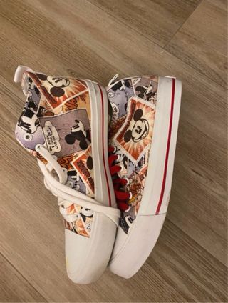 Botines mickey mouse desigual
