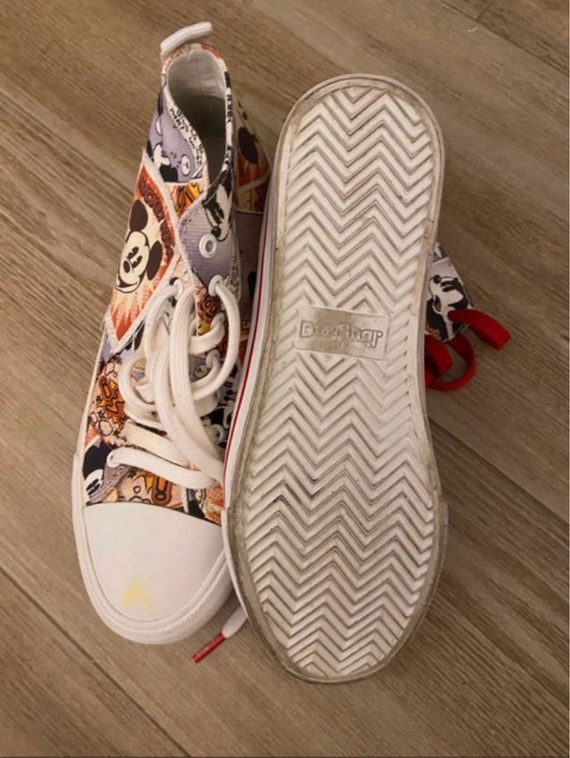 Botines mickey mouse desigual
