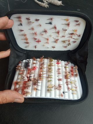 Anzuelos de mosca nuevos a estrenar