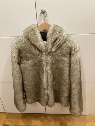 Chaqueta pelo Zara beige/gris