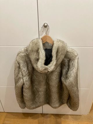 Chaqueta pelo Zara beige/gris