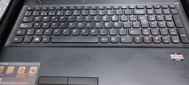 Portátil Toshiba Satellite Windows 8