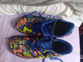 Zapatillas multitacos Messi Talla 37
