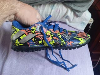Zapatillas multitacos Messi Talla 37