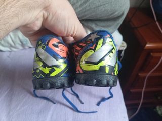 Zapatillas multitacos Messi Talla 37