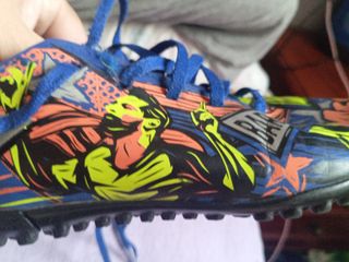 Zapatillas multitacos Messi Talla 37