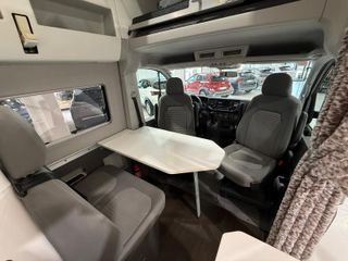 VOLKSWAGEN GRAND CALIFONIA 600 BI-TON 2020