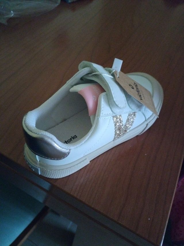 Zapatillas Victoria niña Talla 27