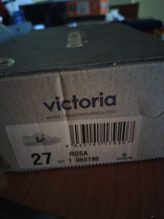 Zapatillas Victoria niña Talla 27