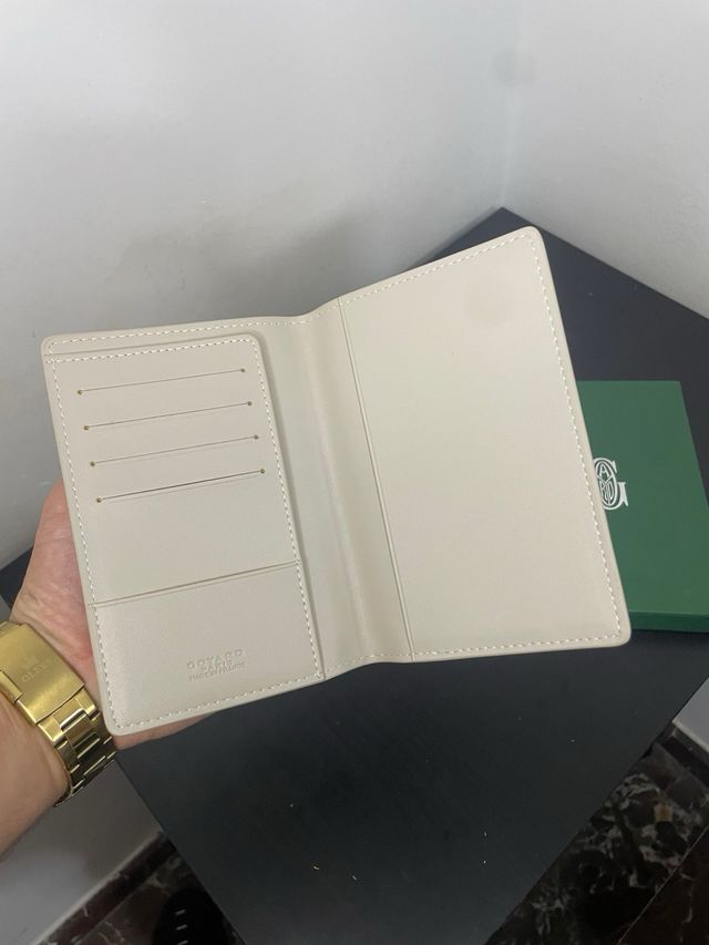 Portafoglio Goyard beige e bianco