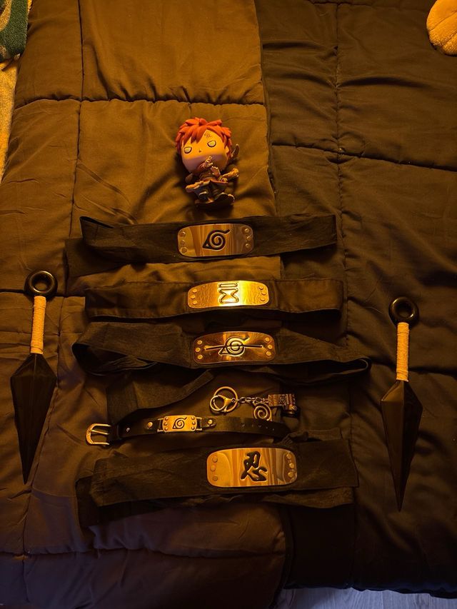 Pack Naruto: Bandas, Kunai y Figura