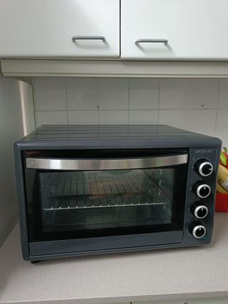 Horno como nuevo 2200W 80€ precio negociable