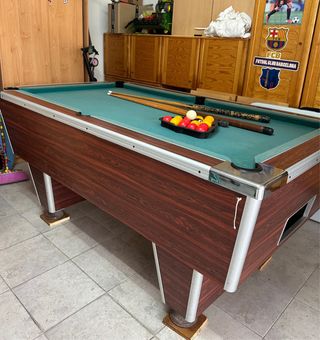 Mesa de billar con monedero