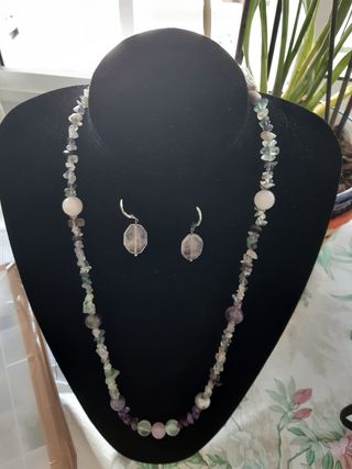 Collar y pendientes de fluorita y amatista