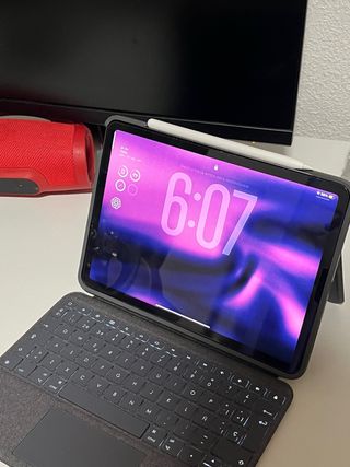 iPad Air + Apple Pencil y Teclado