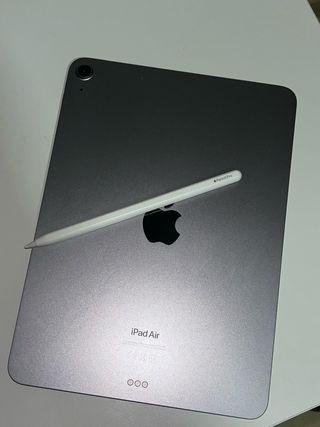 iPad Air + Apple Pencil y Teclado