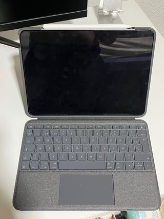 iPad Air + Apple Pencil y Teclado