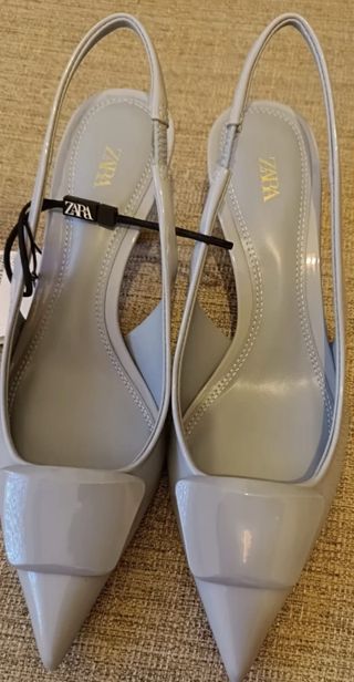 Zapato destalonado tacón adorno 39
