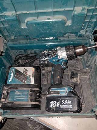 Taladro Percutor Makita 18V + Batería