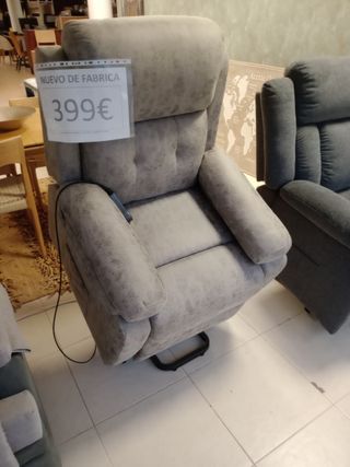Sillón levanta personas gris