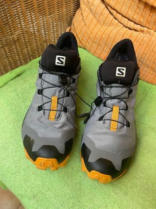bambas para montaña salomon