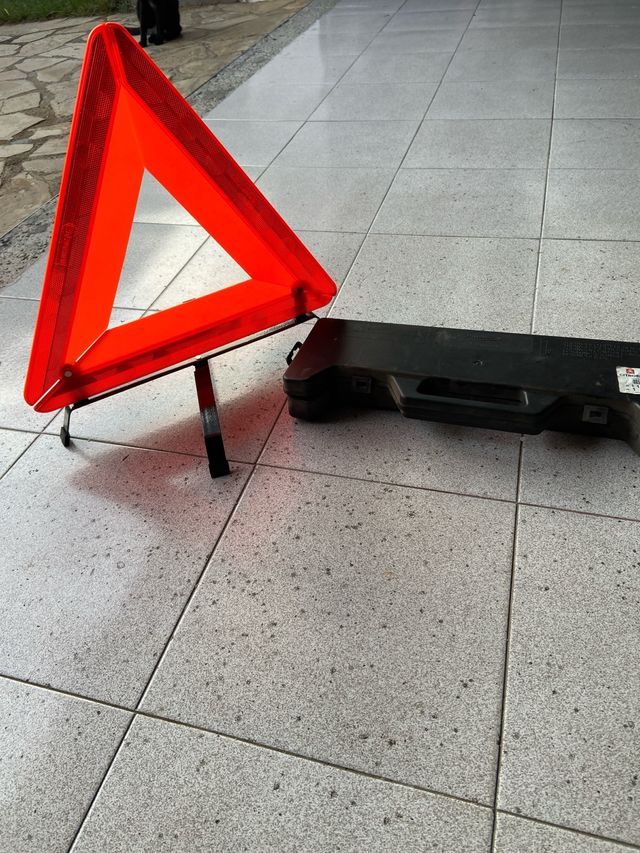 2 Triángulos de carretera