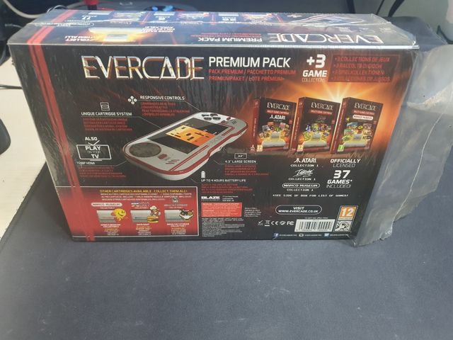 Consola Evercade edicion premium pack (Sin juegos)
