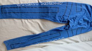 Dos Mallas deportivas distintas