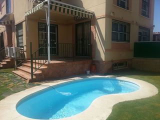 Casa pareada en alquiler en Centro en Alhaurín de la Torre