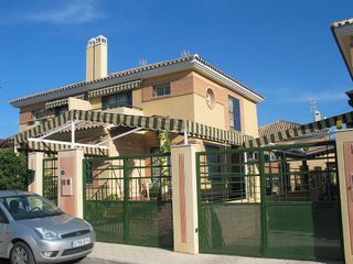 Casa pareada en alquiler en Centro en Alhaurín de la Torre
