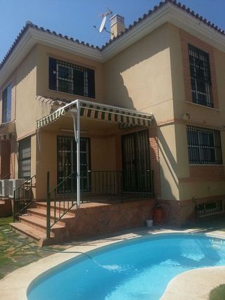 Casa pareada en alquiler en Centro en Alhaurín de la Torre