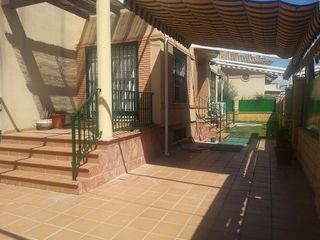 Casa pareada en alquiler en Centro en Alhaurín de la Torre