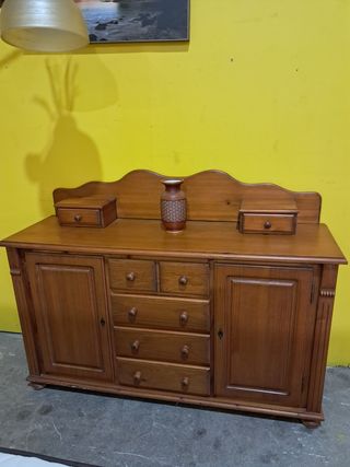 Aparador de madera maciza!!