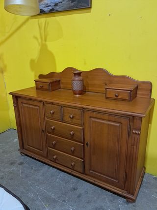Aparador de madera maciza!!