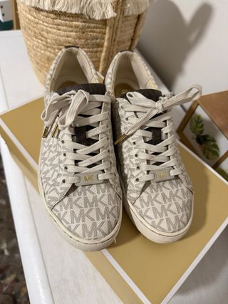 Zapatillas Michael Kors Doradas