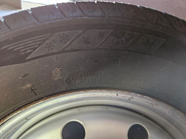 Neumático de furgoneta Renault Master 2 16"