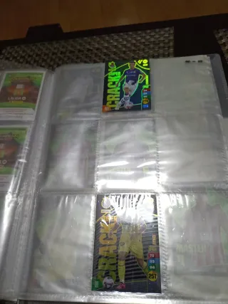 Panini Adrenalyn XL 2024/25 Incompleto
140 Cards.