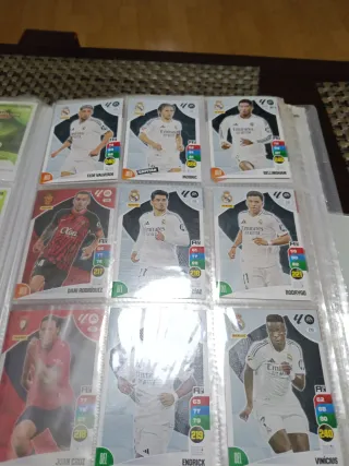 Panini Adrenalyn XL 2024/25 Incompleto
140 Cards.