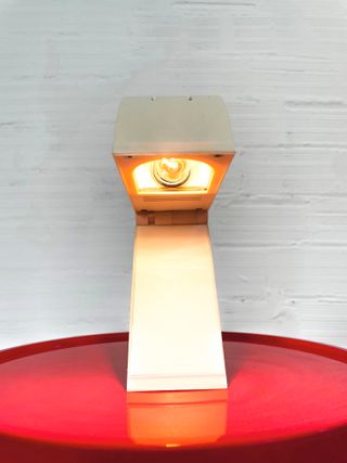 ICONICA LAMPADA DA DISCOTECA. MARIO BERTORELLE ITALIA '80