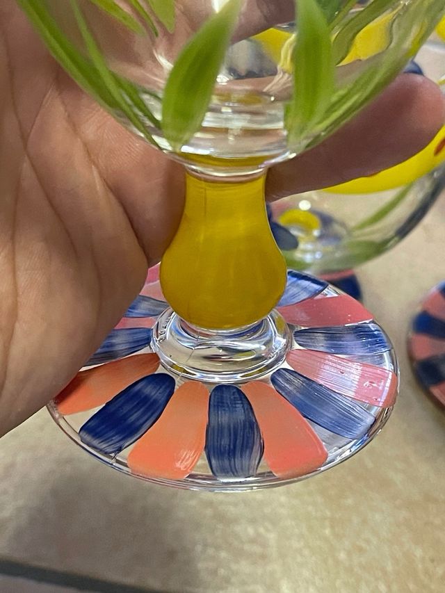 Calici in vetro dipinti a mano