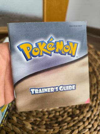 Caja y manuales Pokémon Plata Game Boy Color