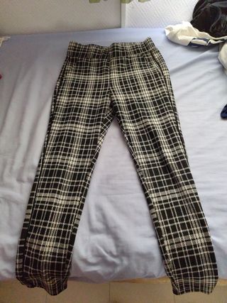 Pantalones de cuadros blanco y negro